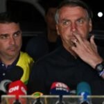 Cassems anuncia tarifaço e servidores querem que Riedel pague a conta