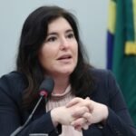 Lula amplia vantagem sobre Flávio Bolsonaro em cenários de 1º e 2º turnos, aponta AtlasIntel/Bloomberg