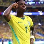 Treinador da RD Congo descobre morte do pai em plena coletiva; veja